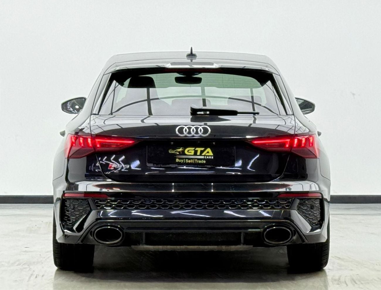 Audi RS3 TFSI quattro 2.5L Sportback 2022 Audi RS3, 1 Year Unlimited KM Warranty, Excellent Condition