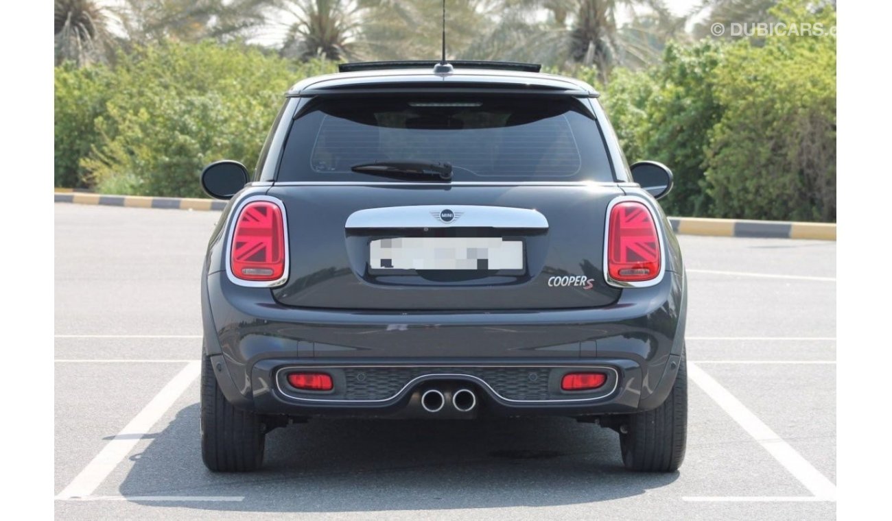 Mini Cooper S Model 2019, Gulf, Fleoption, Panorama Sunroof, First Owner, Agency Cheeks, Agency Dye, Agency Status