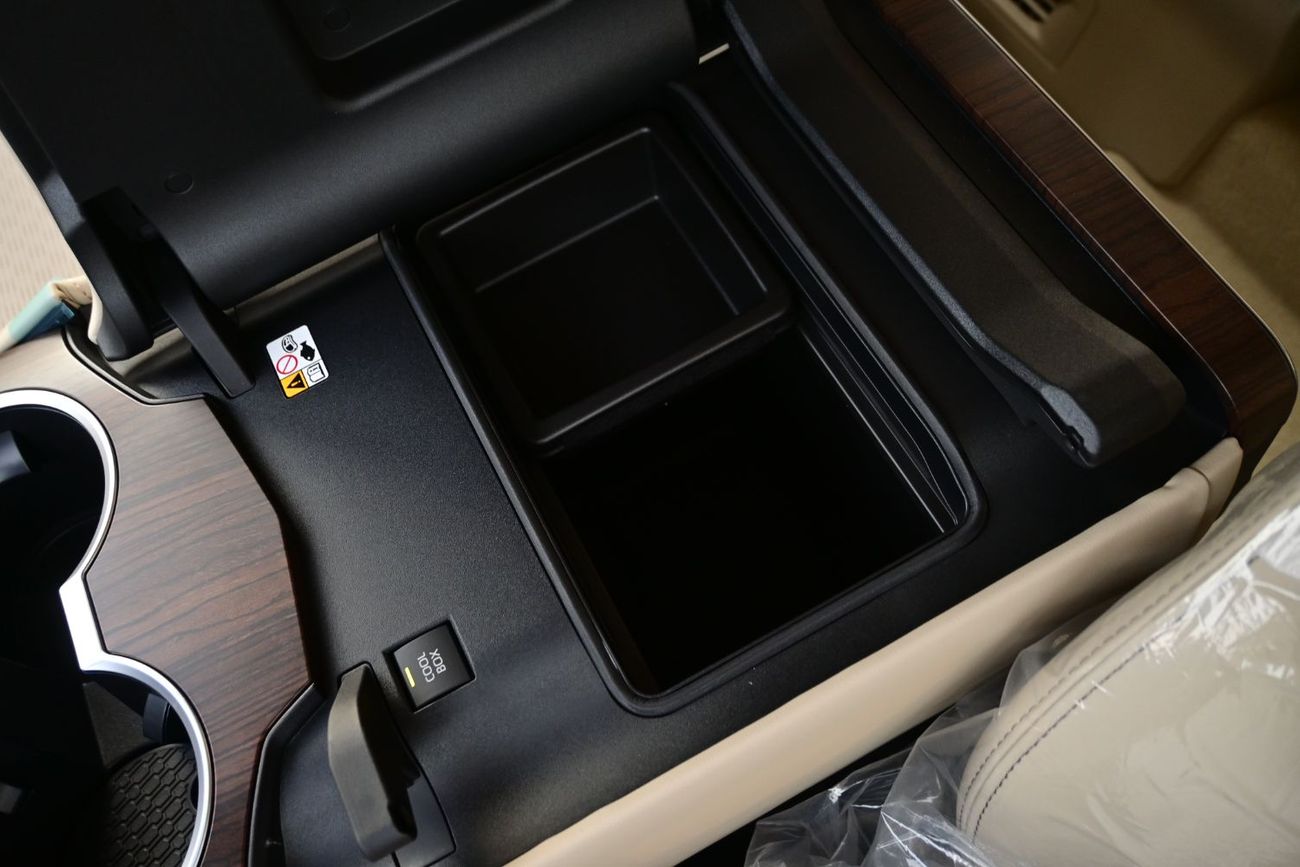 تويوتا لاند كروزر Toyota Land Cruiser VX-V Exclusive 4.0L V6, 4WD