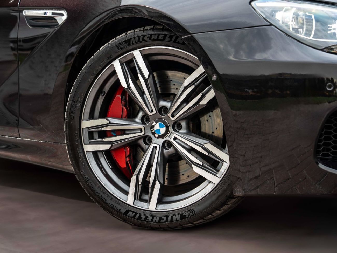 BMW M6 Std 4.4L