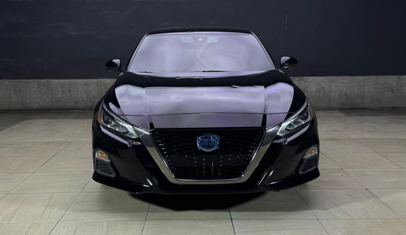 نيسان ألتيما