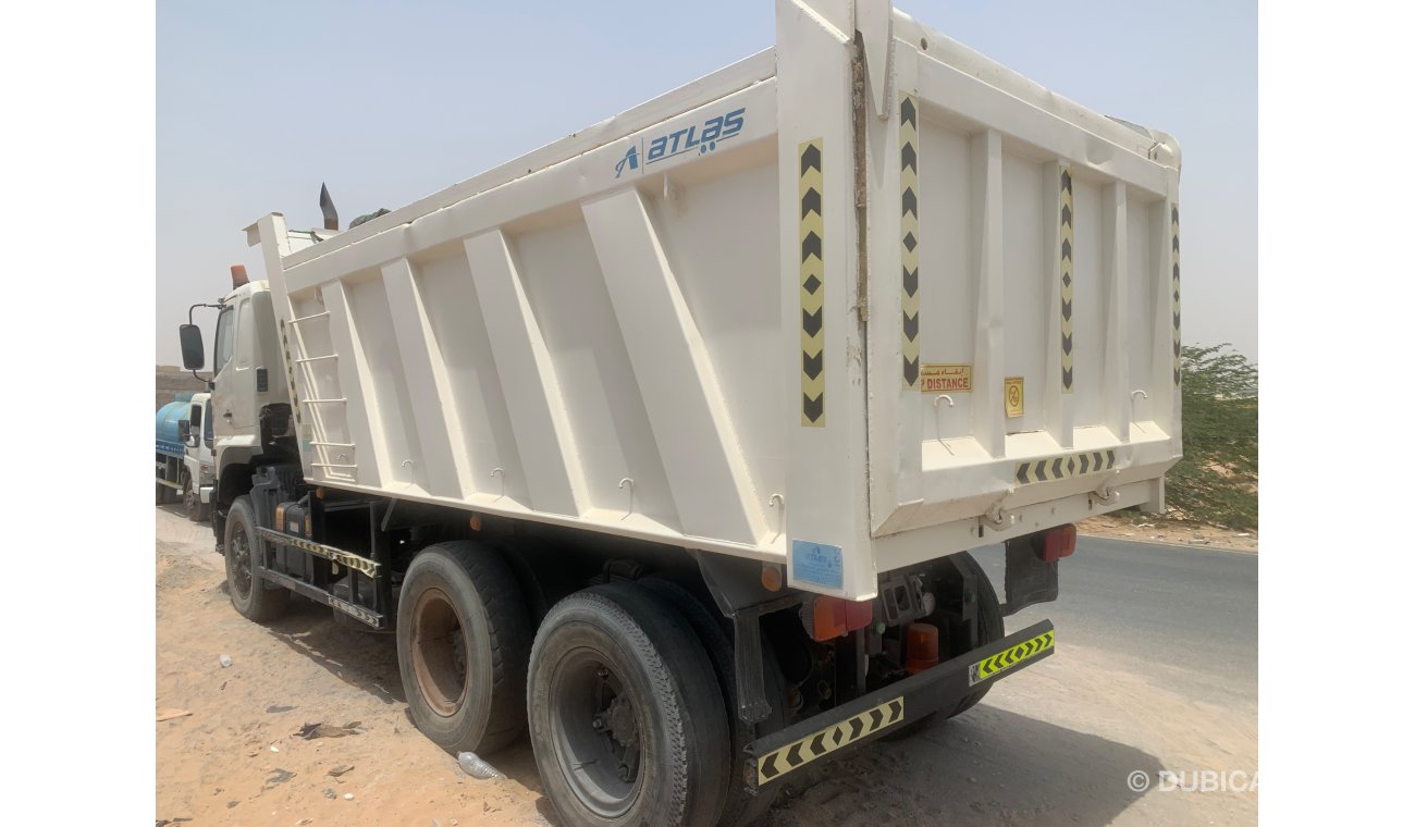 Hino 700 For sale hino 700 tipper truck 4041 model 2016 in good condition