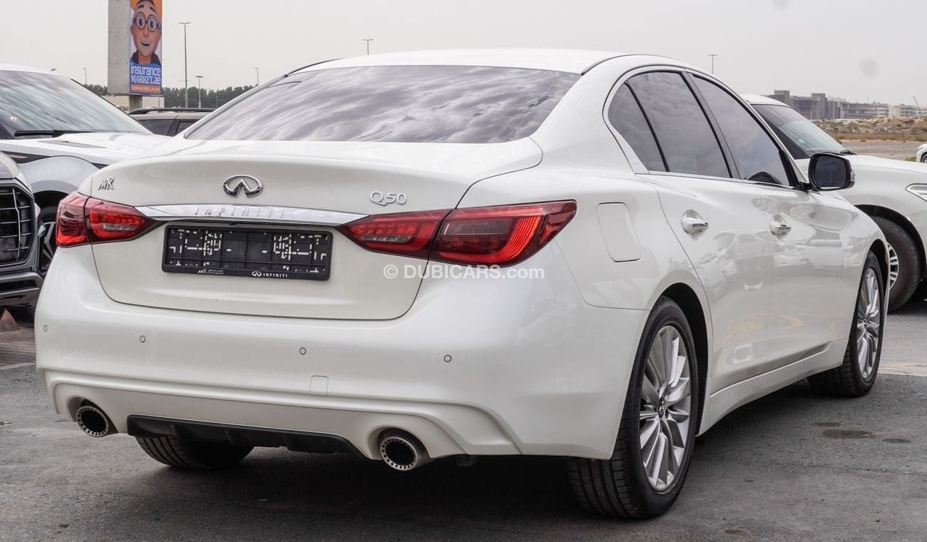إنفينيتي Q50