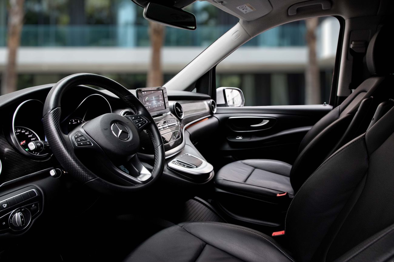 مرسيدس بنز V 250 V 250 | 4,113 P.M | 0% Downpayment | 7 Seats!