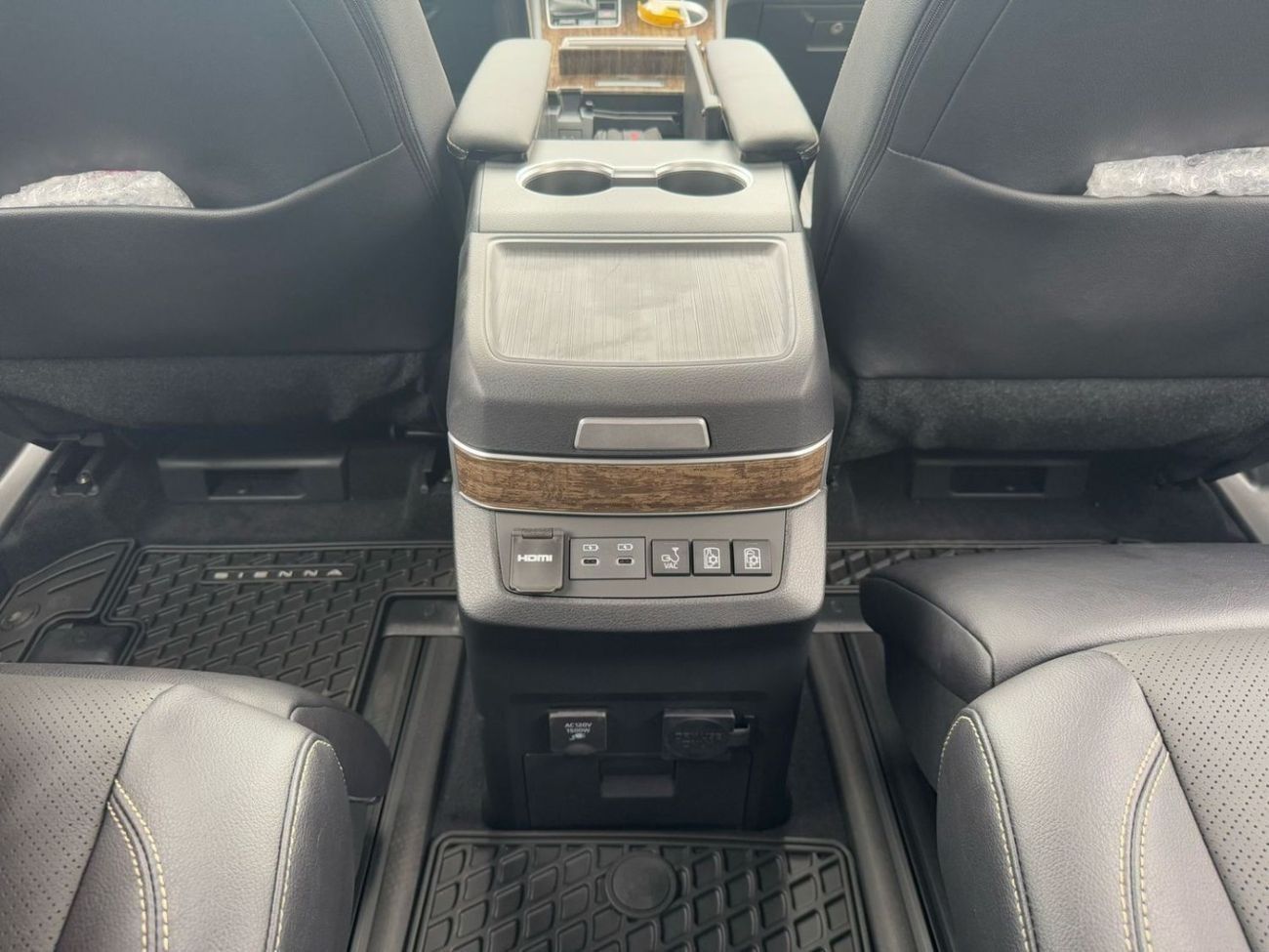 تويوتا سيينا 2025 Toyota Sienna Hybrid Limited Platinum Full Option Brand New