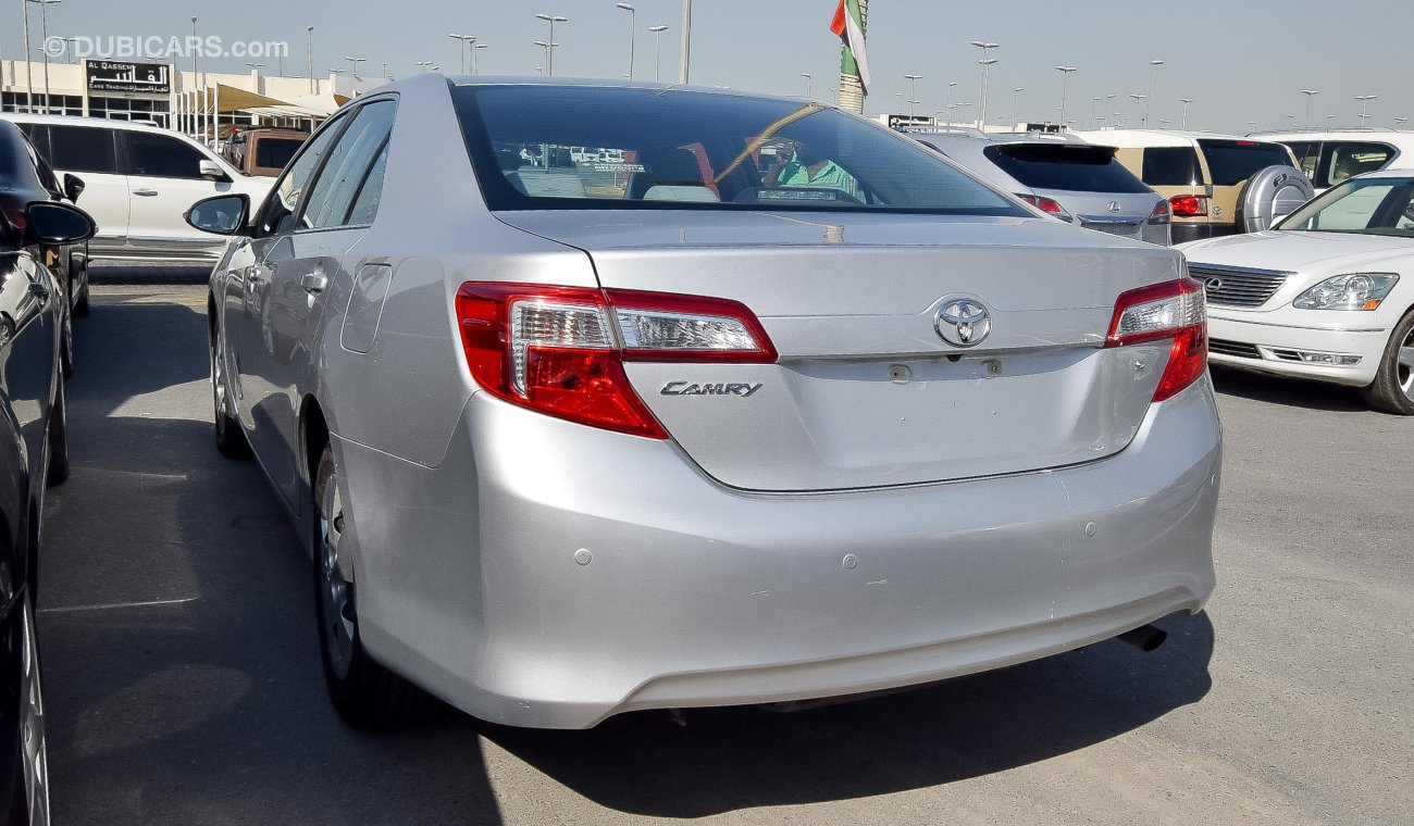 Toyota Camry S