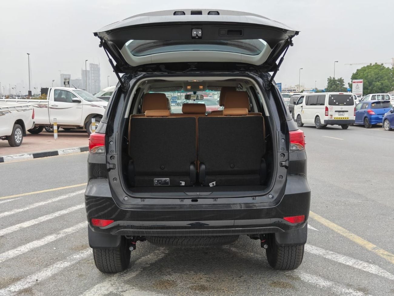 تويوتا فورتونر 2026 Toyota Fortuner 2.4L Diesel AT 4WD GCC Spec