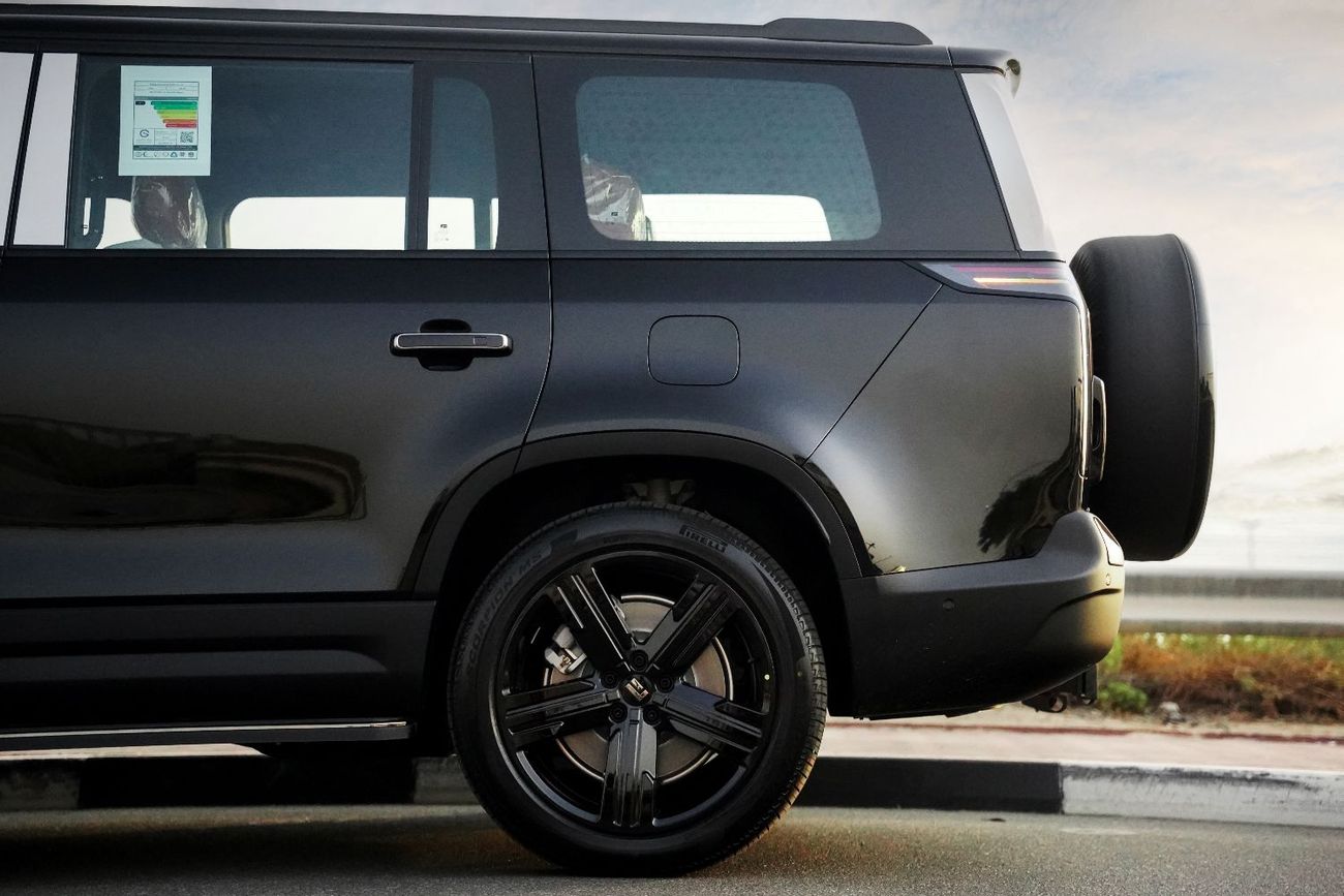 روكس 01 2026 ROX 01 VIP  Hybrid 6-Seaters GCC with 2 keys AWD 0Km