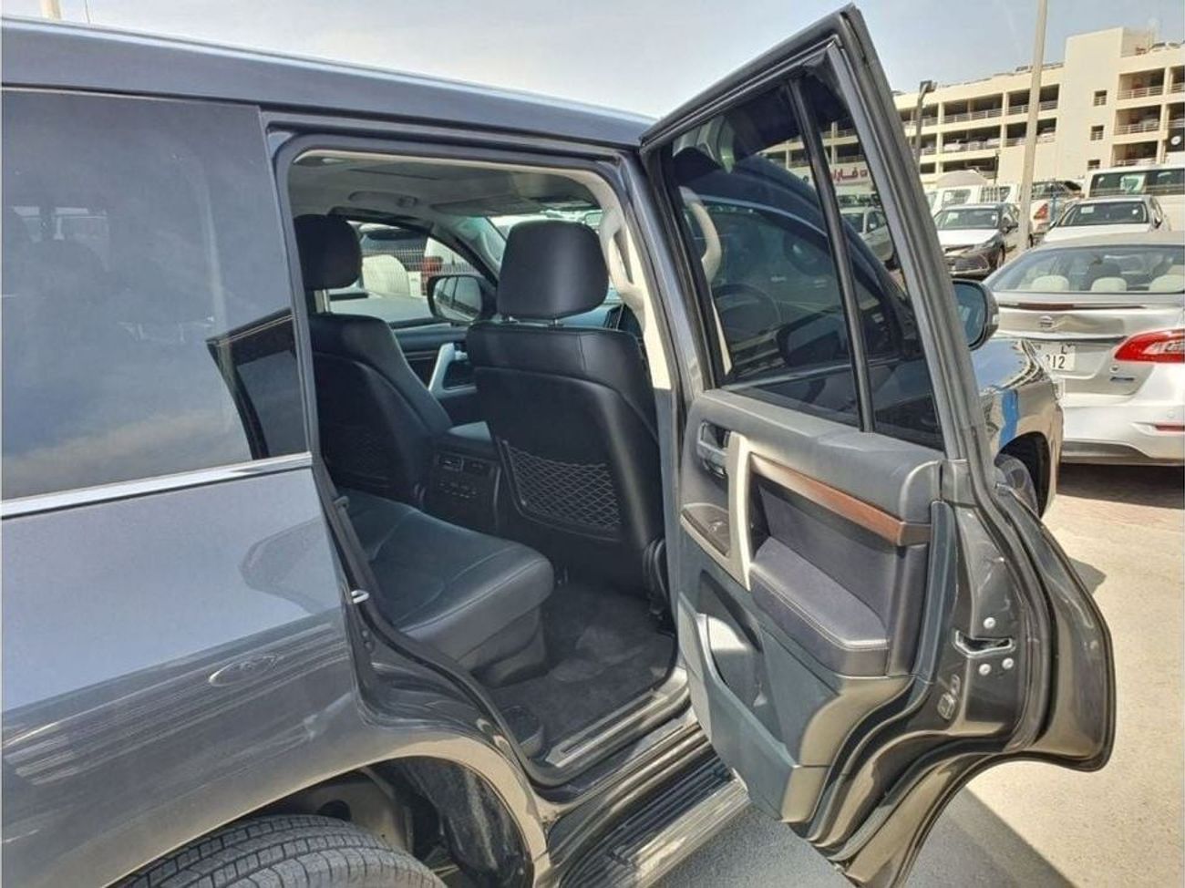 Toyota Land Cruiser Diesel 4.5 Right Hand Liter VX Limited Cool Box Sunroof Leather Power Seats