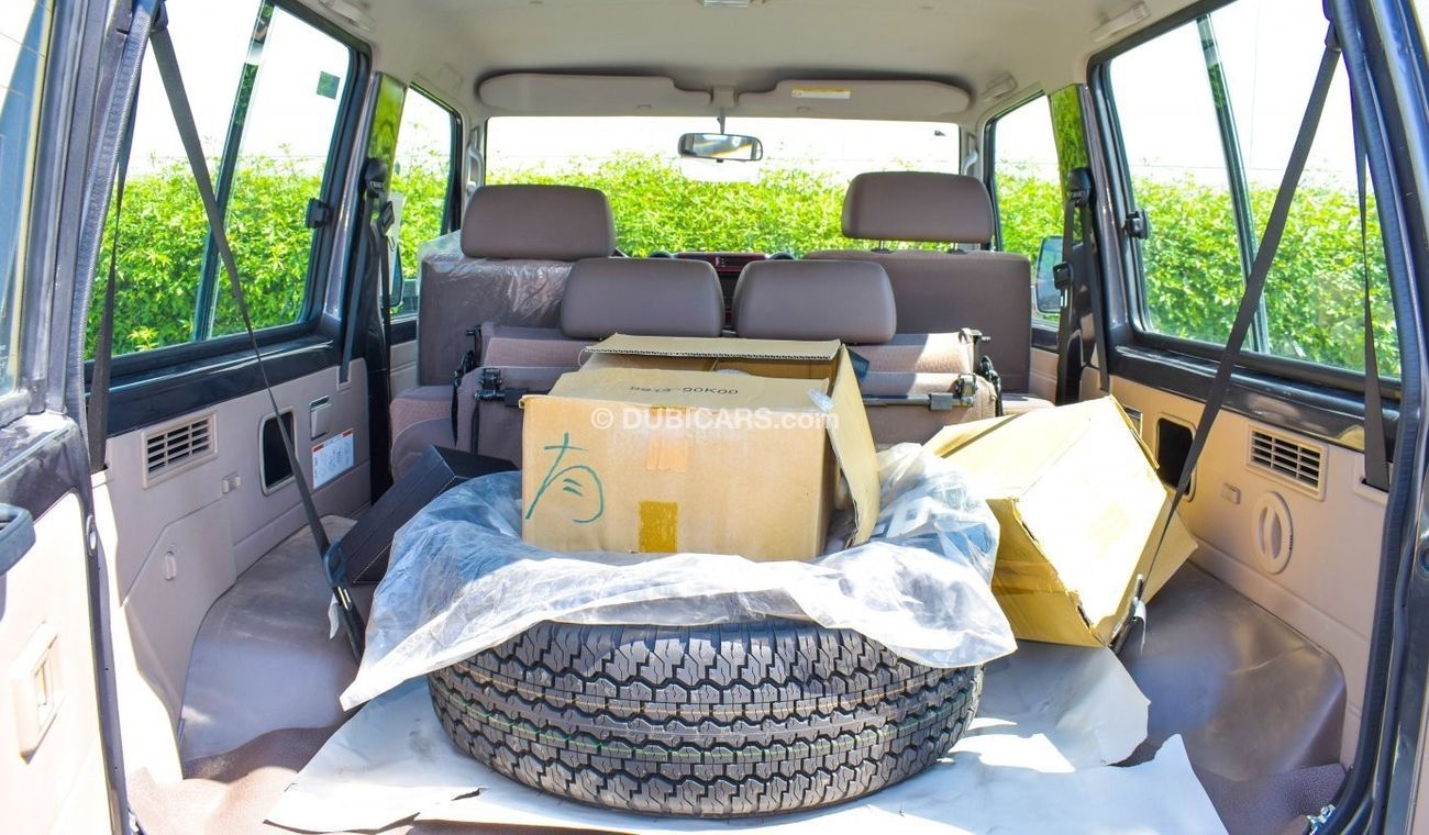 Toyota Land Cruiser 70 4.0 L