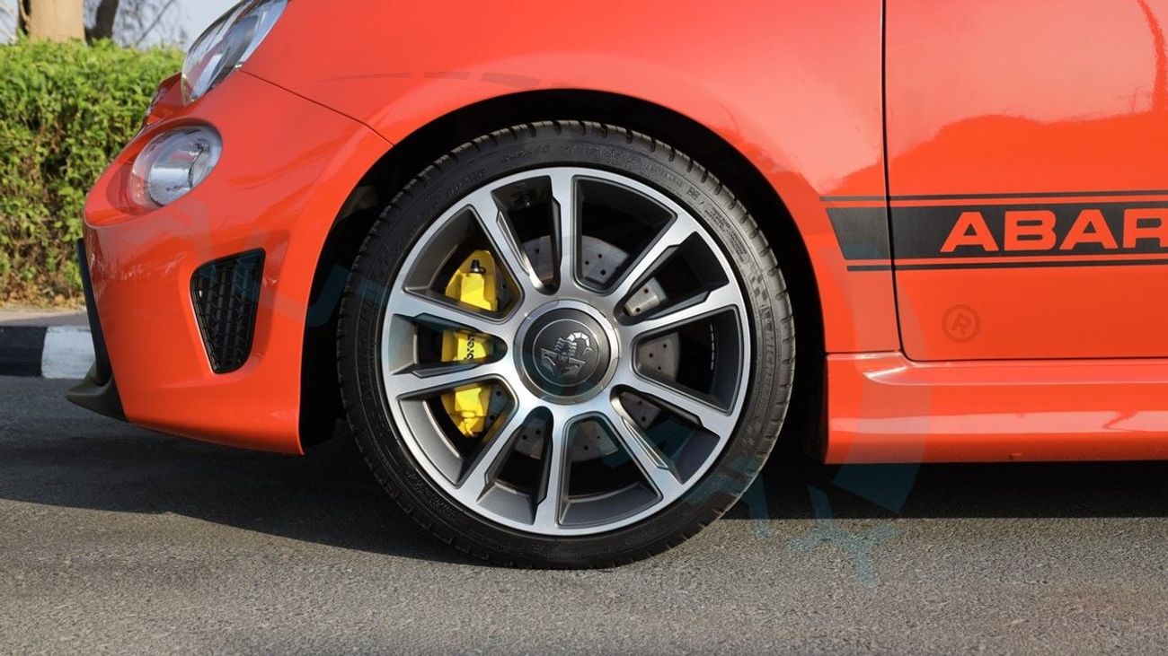 Abarth 695 (For Export , НА ЭКСПОРТ) TURISMO 1.4 TURBOCHARGED 2024 GCC Без пробега