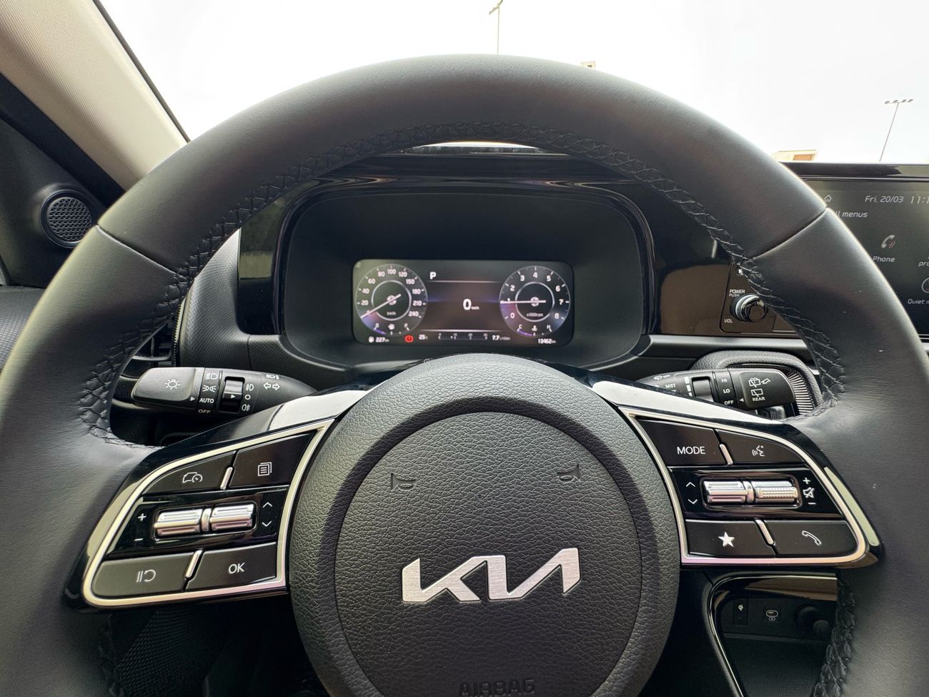 Kia Sonet EX 2
