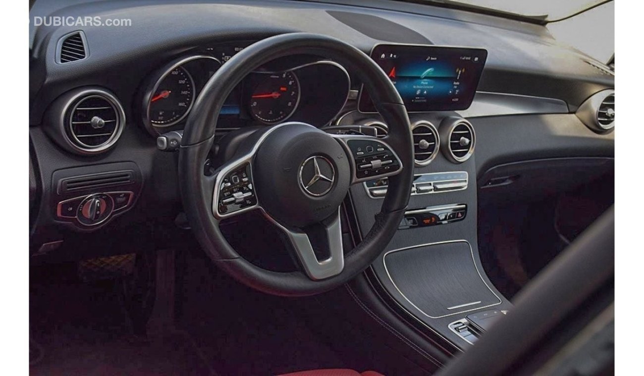 مرسيدس بنز GLC 300 4MATIC