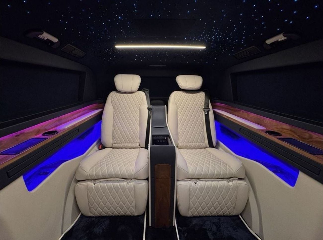 Mercedes Benz V300 AVANTGARDE VIP conversion Brand New 2025 Model in RHD or LHD