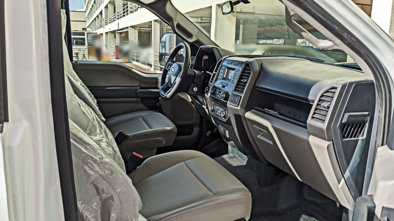 Ford F 550 6.7L-8CYL F-550 XL Super Duty-Dua Excellent Condition-GCC Specs