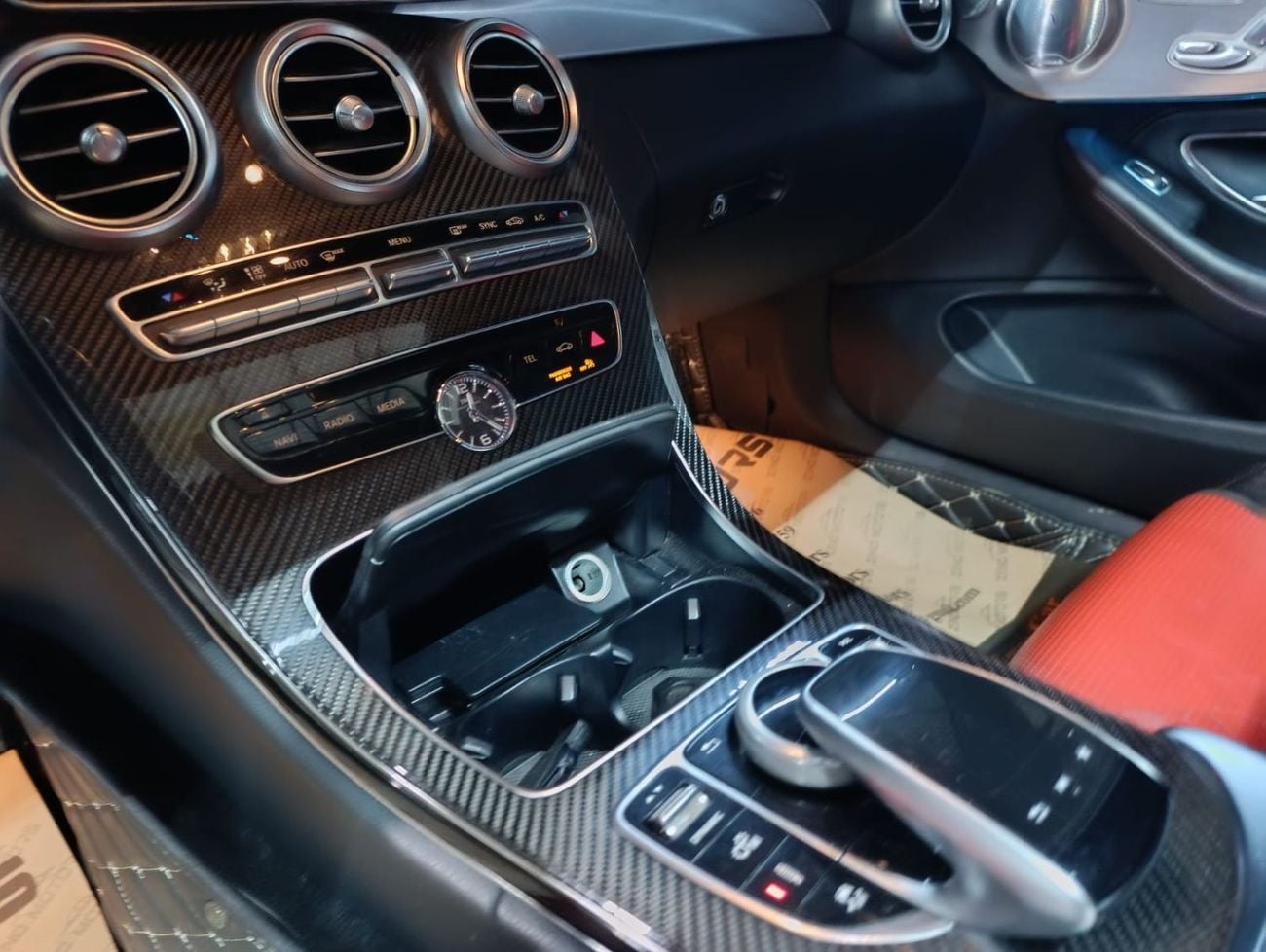 مرسيدس بنز C 63 AMG Std 4.0L Coupe