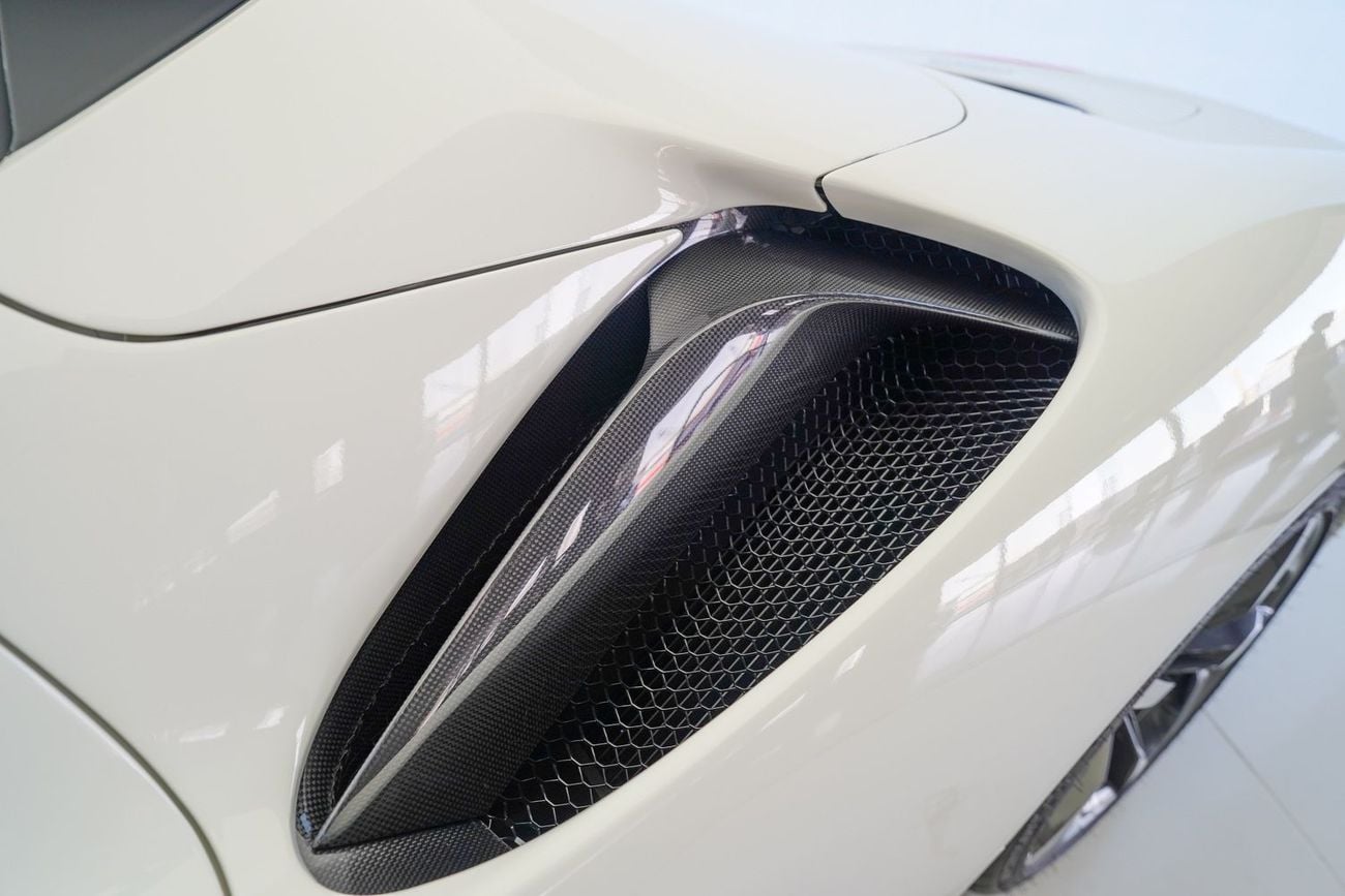 فيراري SF90 سبيدر