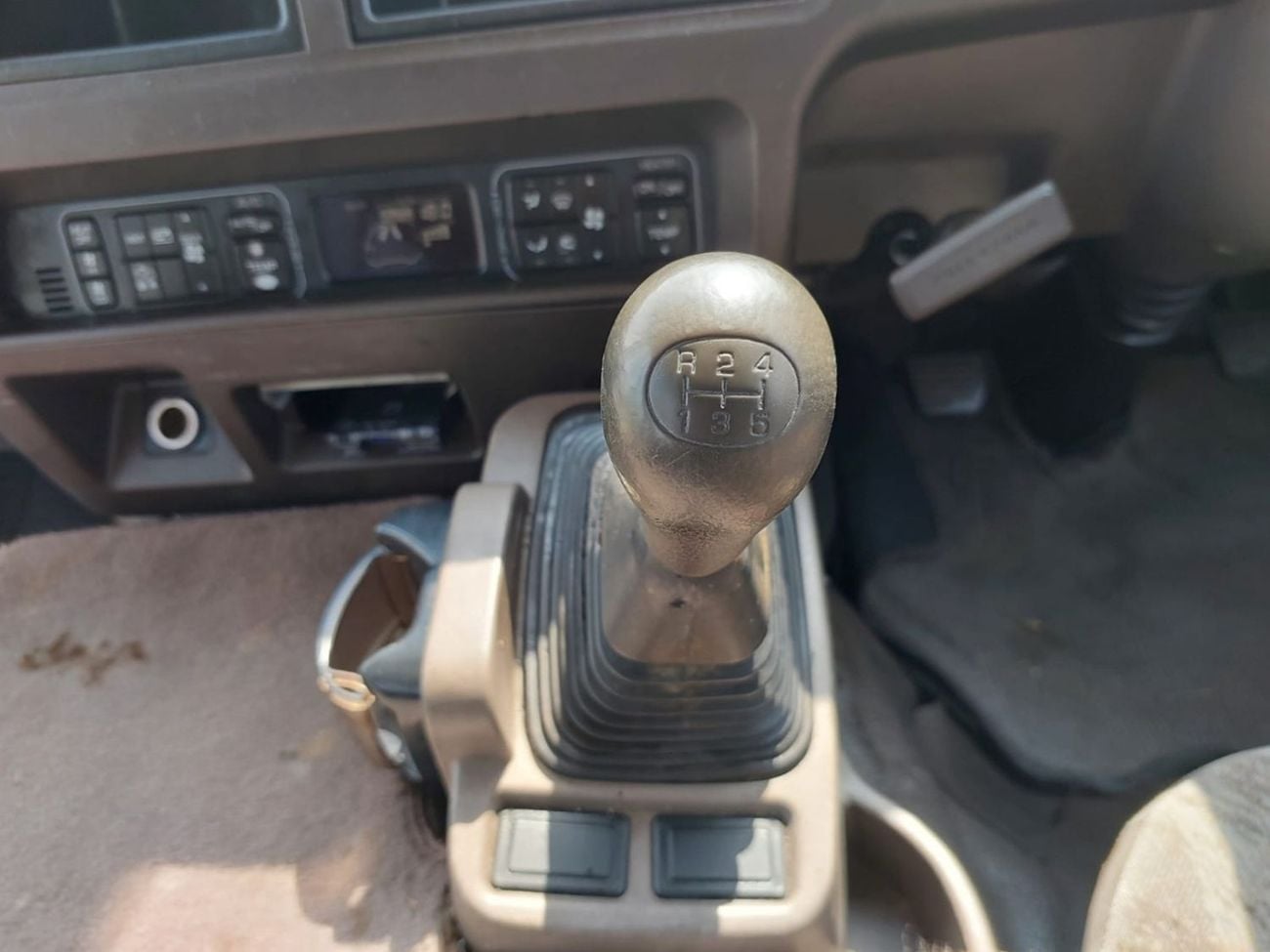 ميتسوبيشي روزا (RAMADAN OFFER) MITSUBISHI ROSA BUS RHD 2004 MODEL 4.9 L DIESEL MANUAL(PM00020)