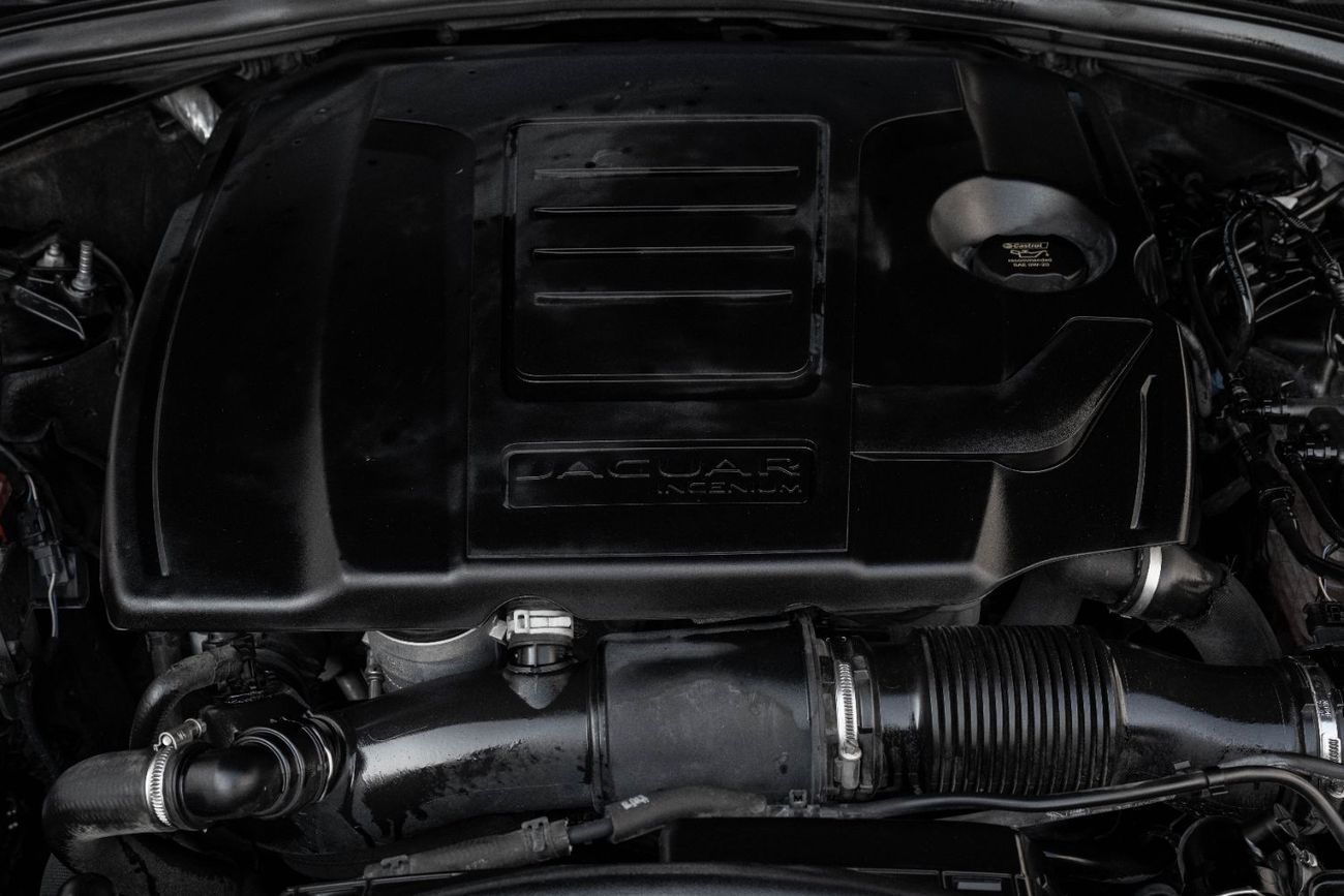 جاكوار F بيس 2,018 P.M  | 0% Downpayment | F-PACE R-SPORT | UNDER WARRANTY!