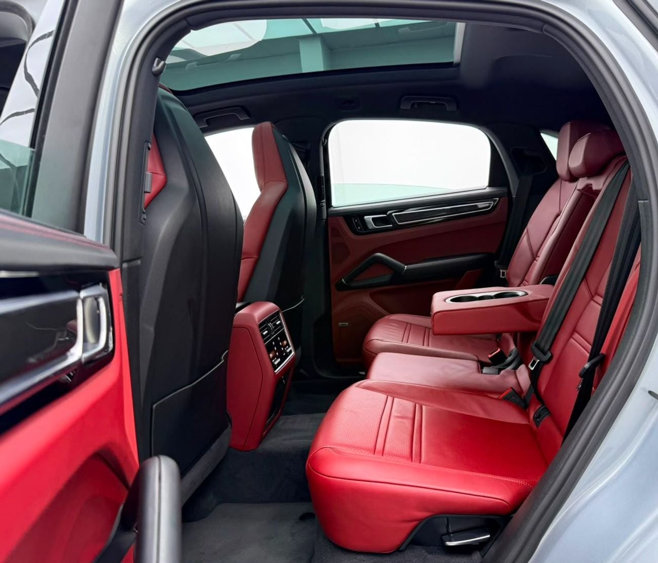 بورش كايان S 2020 Porsche Cayenne S Coupe, 2027 Porsche Warranty, Full Porsche Service History, Fully Loaded, G