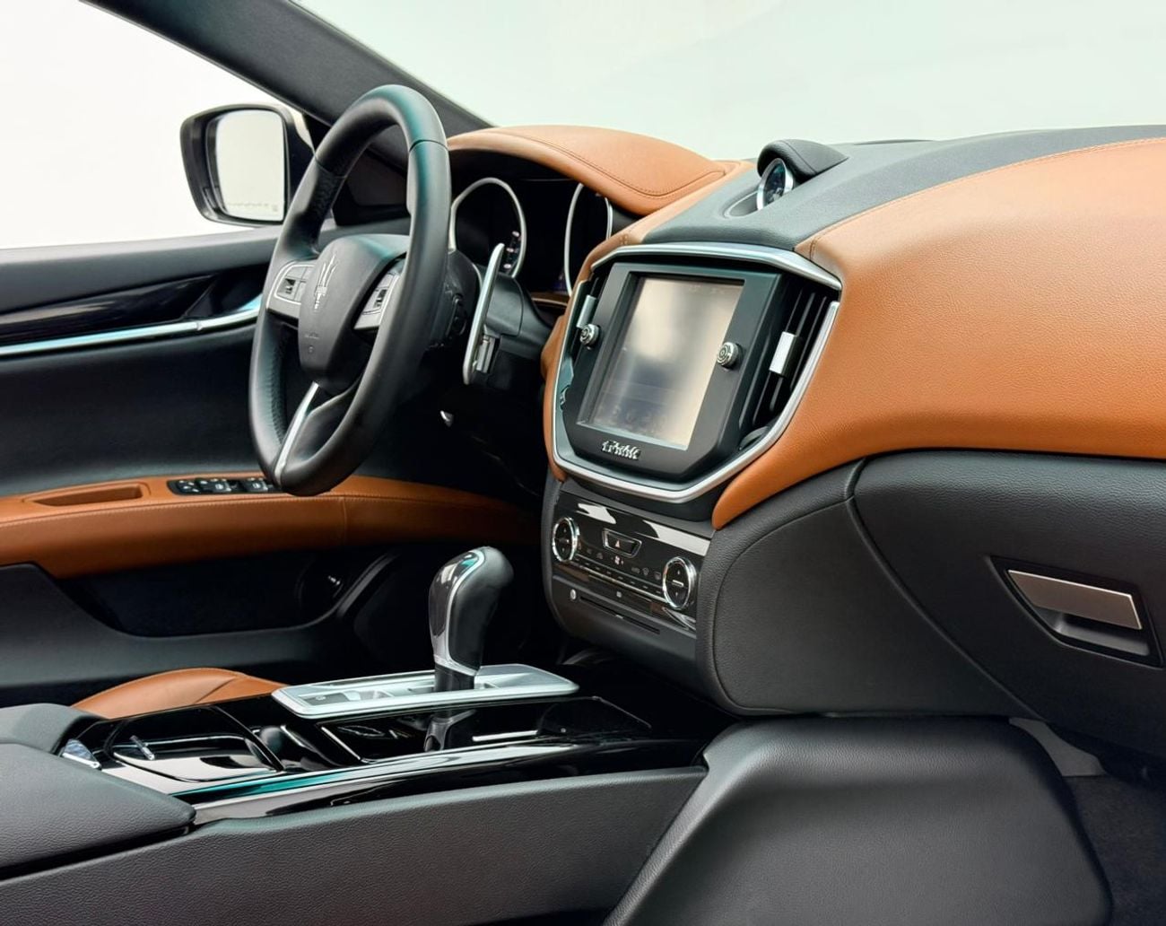 Maserati Ghibli 2016 Maserati Ghibli Q4, Full Maserati Service History, Fully Loaded, Excellent Condition, GCC