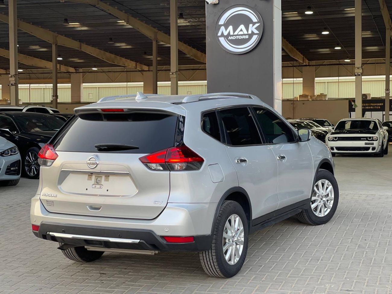 Nissan Rogue SV / V4 2.5L / RADAR / ROAD ASSIST / BIG SCREEN / 4X4 / RIMS / IN PERFECT CONDITION