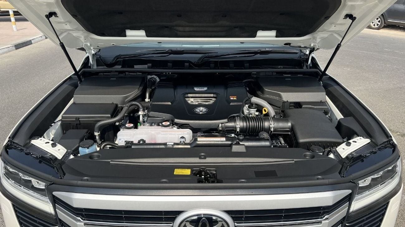 Toyota Land Cruiser SAHARA DIESEL 3.3L 7 SEATS