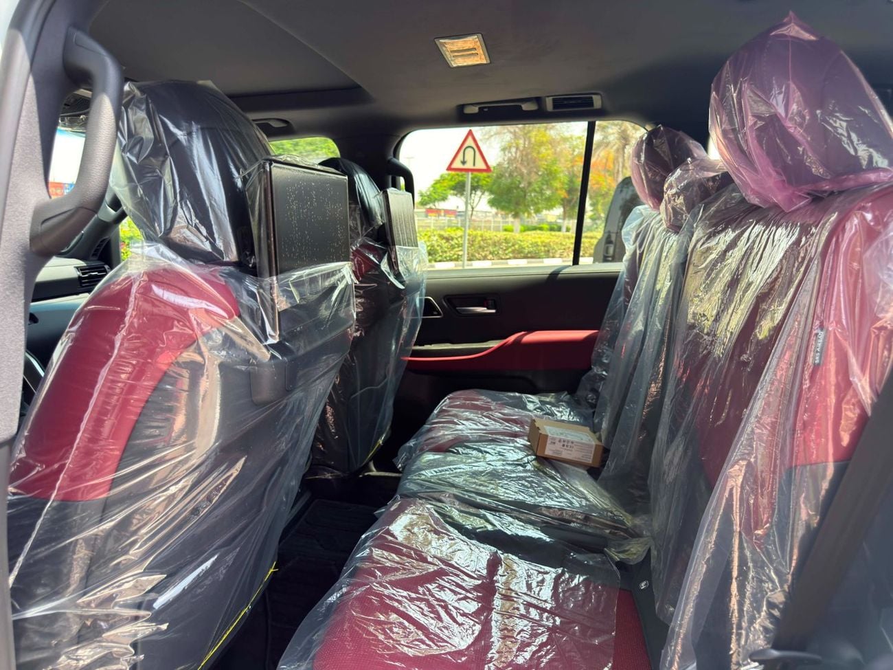 تويوتا لاند كروزر VXR