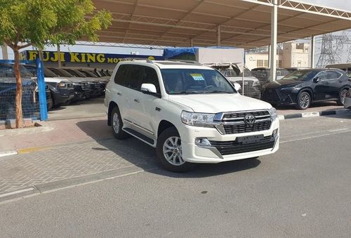 تويوتا لاند كروزر GXR 4.5L * V6 * AUTOMATIC * 4WD * 7 SEATS * 5DOOR * PETROL