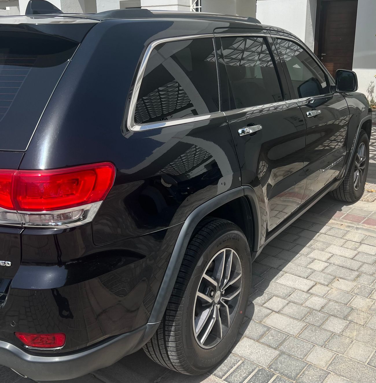 جيب جراند شيروكي