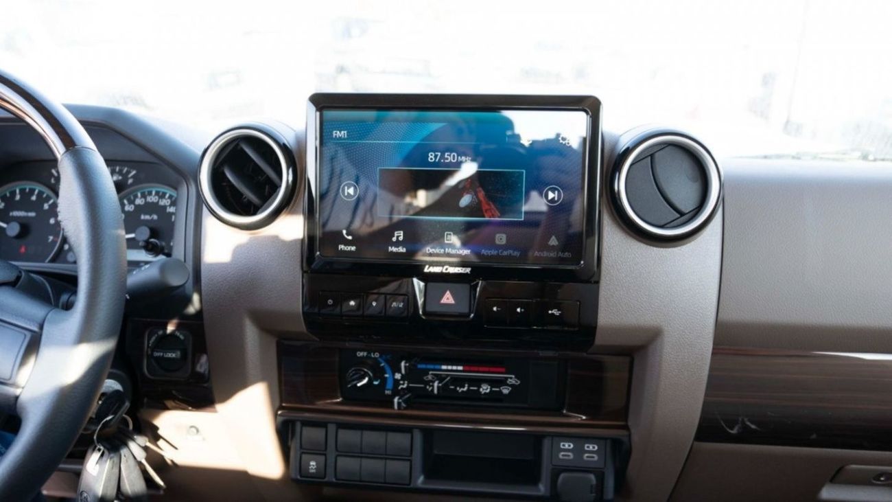 Toyota Land Cruiser Pick Up TOYOTA LC79 PICK-UP SINGLE CABIN 4.0L MANUAL TRANSMISSION 2024 FULL OPTION