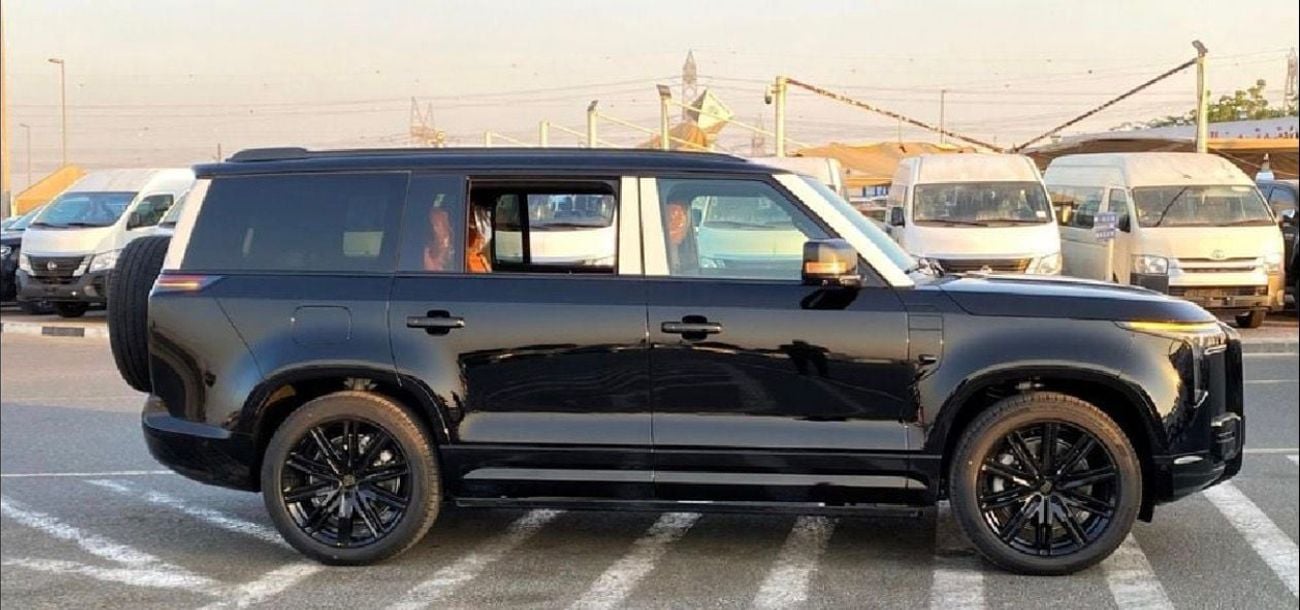 روكس أداماس