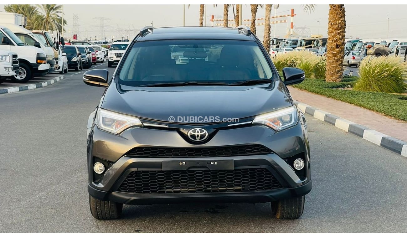 Used Toyota RAV 4 2016 TOYOTA RAV4 WITH SUNROOF LEATHER SEATS 2016 for sale in Dubai 630578