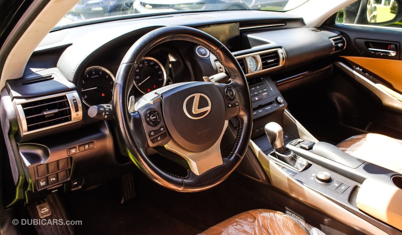 Lexus IS250 IS 250/2015/Leather Seats/Sun Roof/Low Kilometres