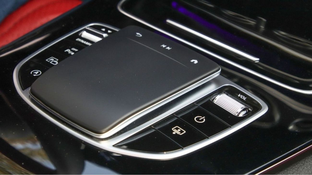 Mercedes-Benz E200 EL1 MERCEDES-BENZ E200 2022