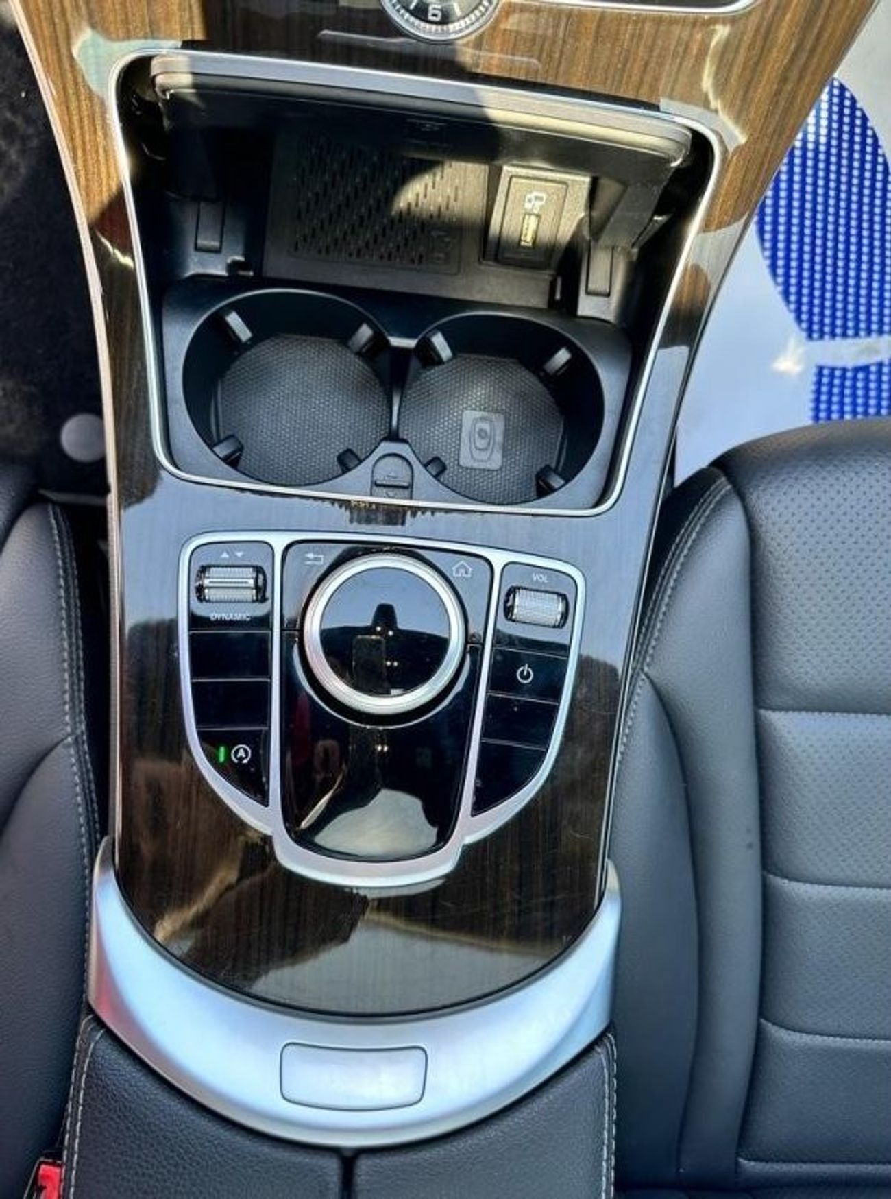 Mercedes-Benz C 300 Luxury