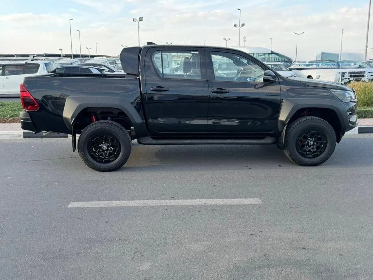 Toyota Hilux ADVENTURE Hilux GR sport 2.8L diesel 2026 full option