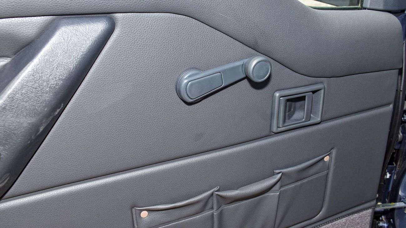 سي إم سي D 260 CMC D260 cargo van  || Loading Van || 2 seater || 2.4L