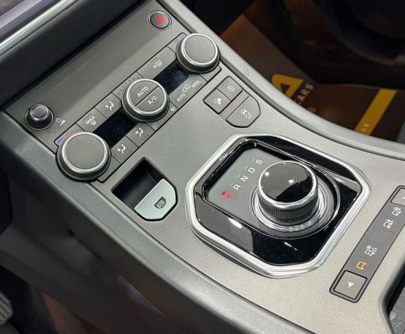 لاند روفر رانج روفر إيفوك Dynamic 2019 Range Rover Evoque Dynamic, Warranty, Full Range Rover Service History, GCC