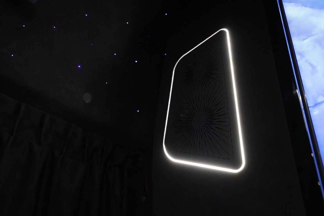 Toyota Hiace GL -High Roof Commuter 3.5L A/T VIP REAR 7 SEATER WITH PARTITON