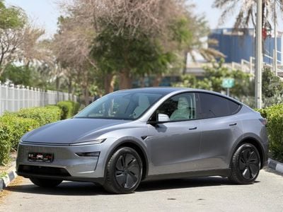 Tesla Model Y Long Range (AWD)