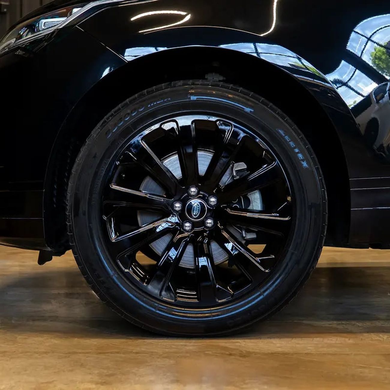 Land Rover Range Rover Velar P250 R-Dynamic HSE 2.0L AED 3,161 pm • 0% Downpayment • Velar R-Dynamic • 1 Year Warranty • Full Ser