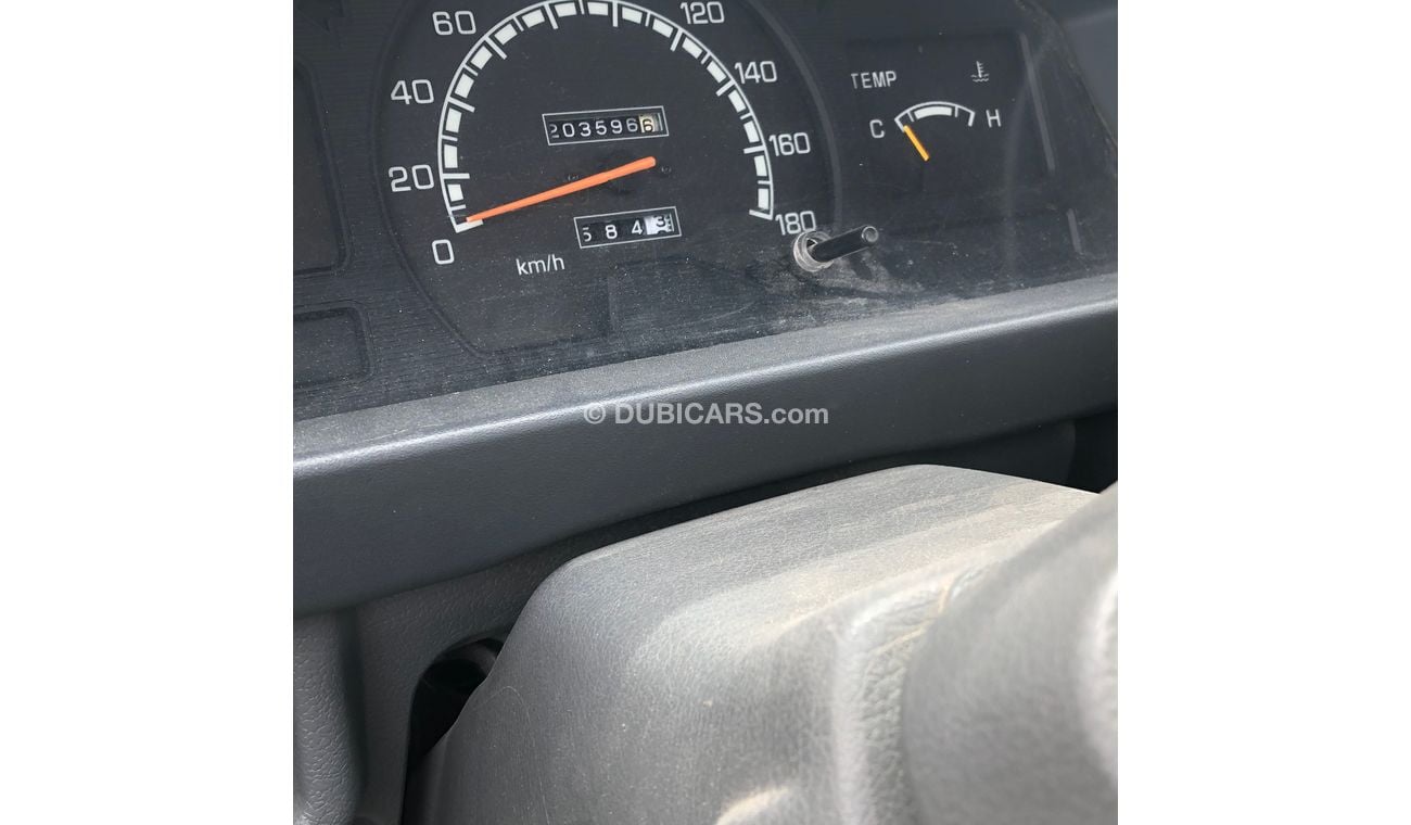 Mitsubishi L300 VAN, MODEL:2014.EXCELLENT CONDITION