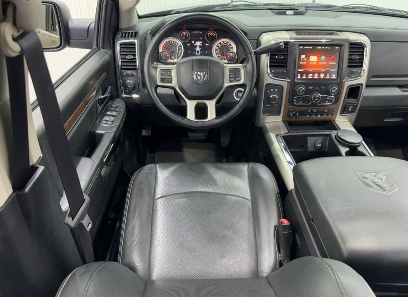 RAM 2500 Laramie 2500 Heady Duty 2015 RAM Laramie 2500 Heavy Duty, Full Service History, Very Low Kms, 6.4L H