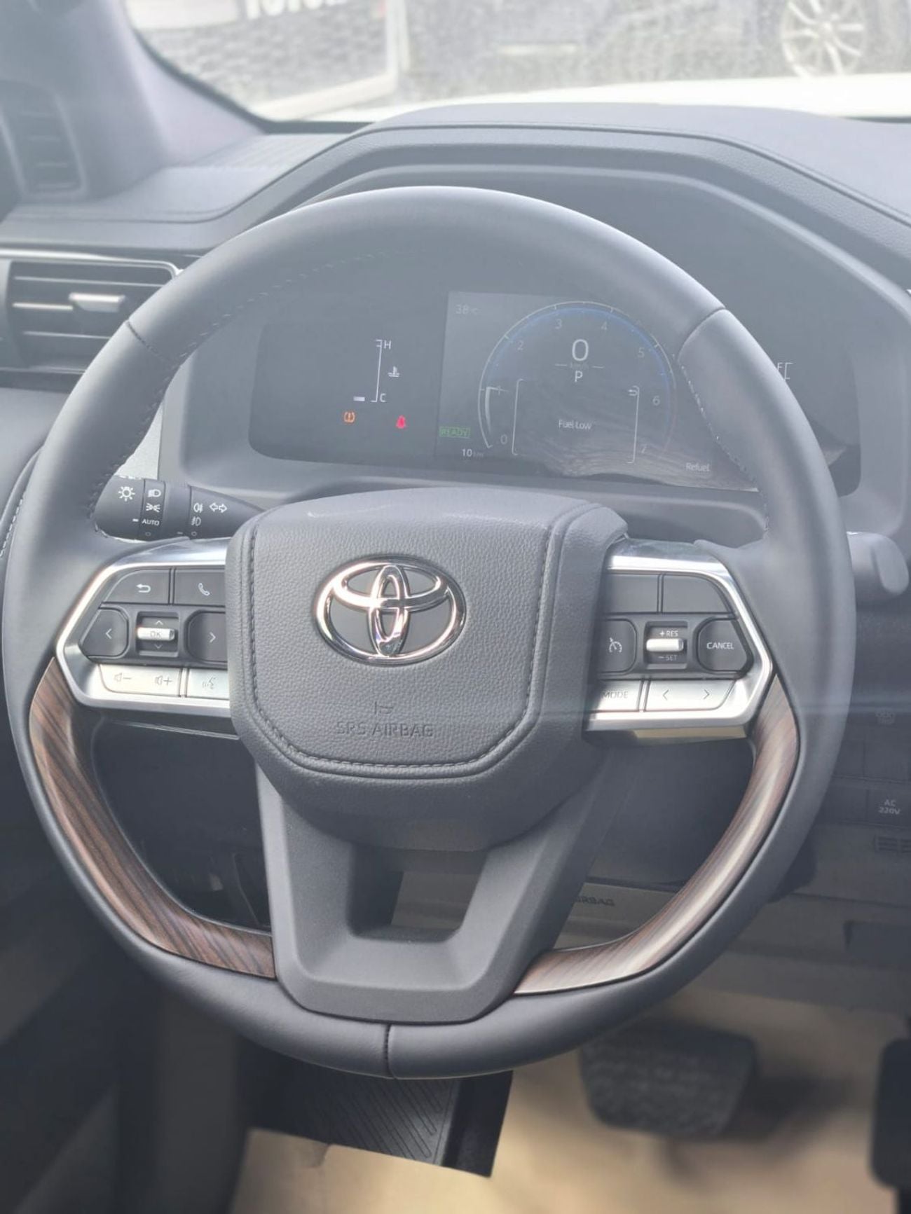 Toyota Land Cruiser LC 300 GXR 3.5L HYBRID A/T 7 SEATER