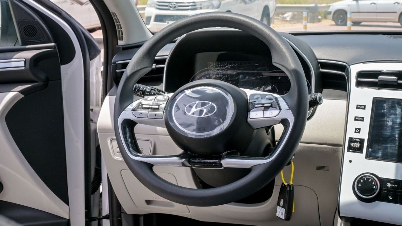 هيونداي توسون Hyundai Tucson GL 2.0L AT 2WD - White - 2024 (Export)