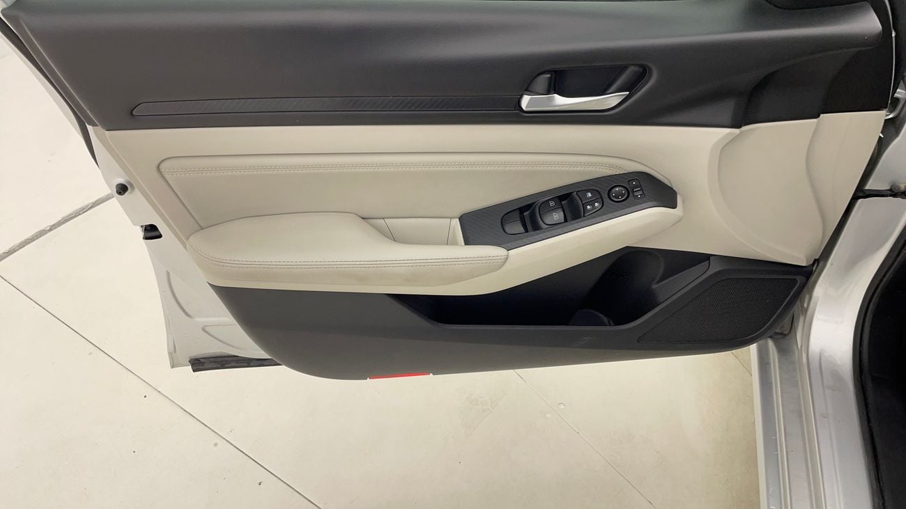 نيسان ألتيما SV 2.5 | بدون دفعة مقدمة | اختبار القيادة في المنزل