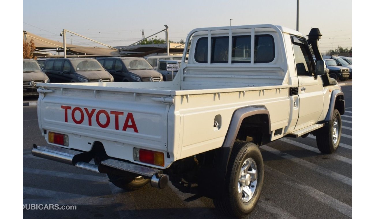 Toyota Land Cruiser Pick Up SINGLE CABIN