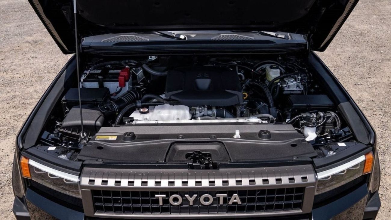 تويوتا برادو (LHD) TOYOTA PRADO 250 WX 2.4P AT ADVENTURE MY2025– BLACK