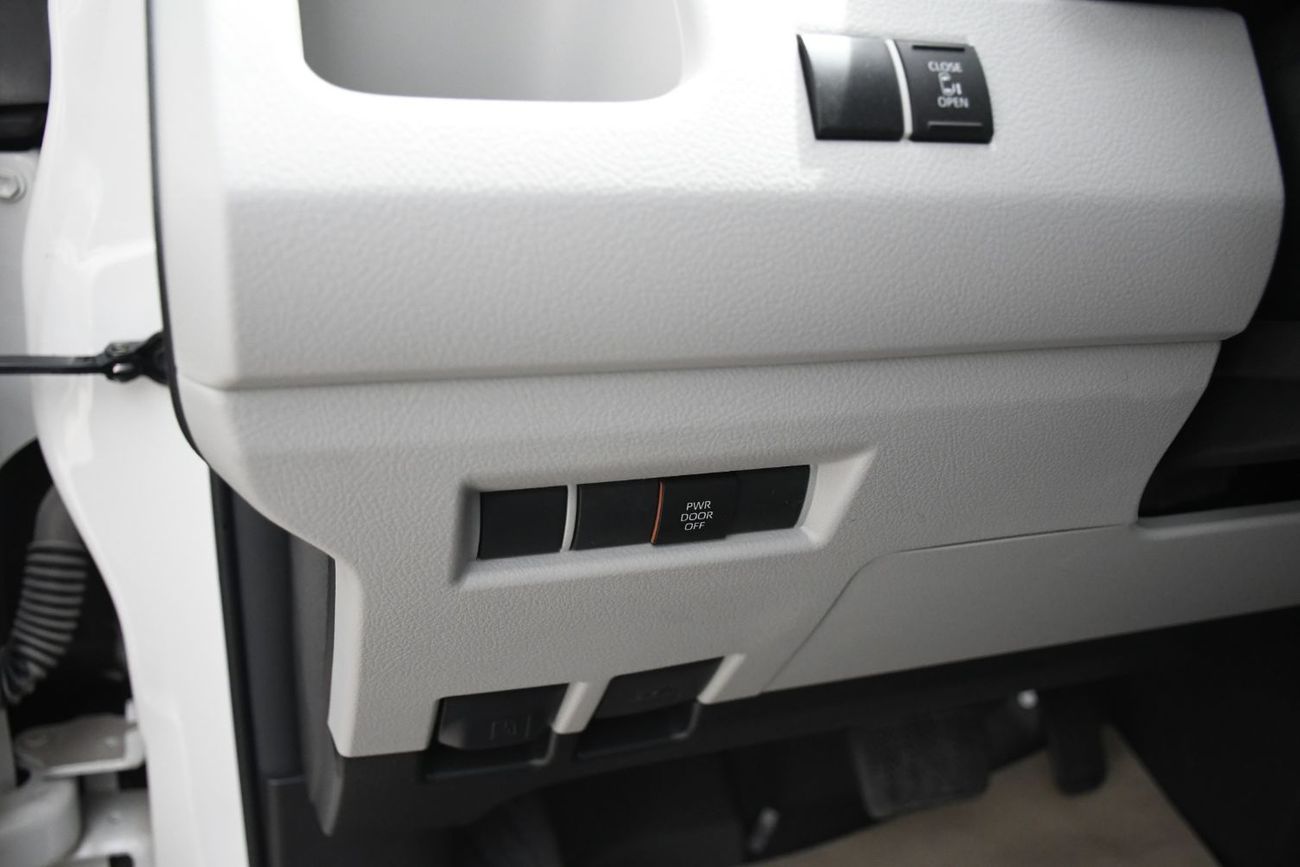 Toyota Hiace 3.5L Automatic With Rear Heater & Auto Slide Door  (Ready Stock)